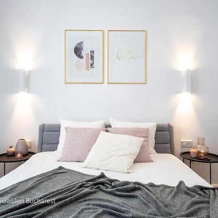 The Loft Luxury Apartments-Near The Park In The City Center Bukares Bagian luar foto