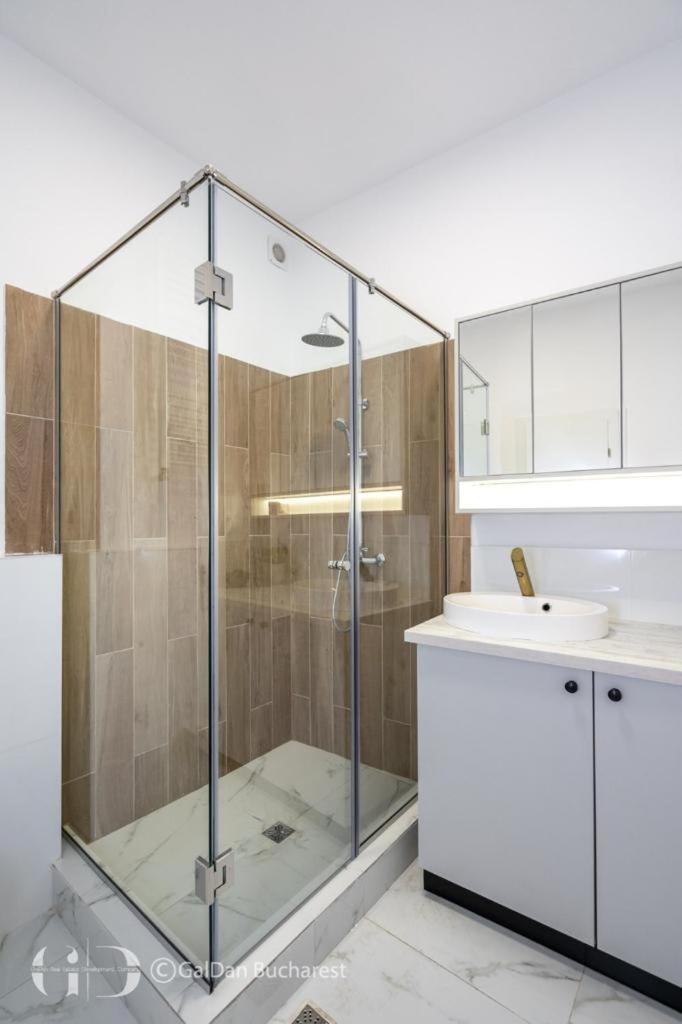 The Loft Luxury Apartments-Near The Park In The City Center Bukares Bagian luar foto