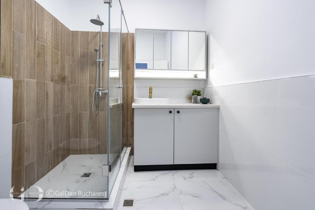 The Loft Luxury Apartments-Near The Park In The City Center Bukares Bagian luar foto