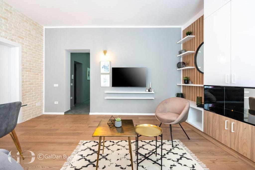 The Loft Luxury Apartments-Near The Park In The City Center Bukares Bagian luar foto