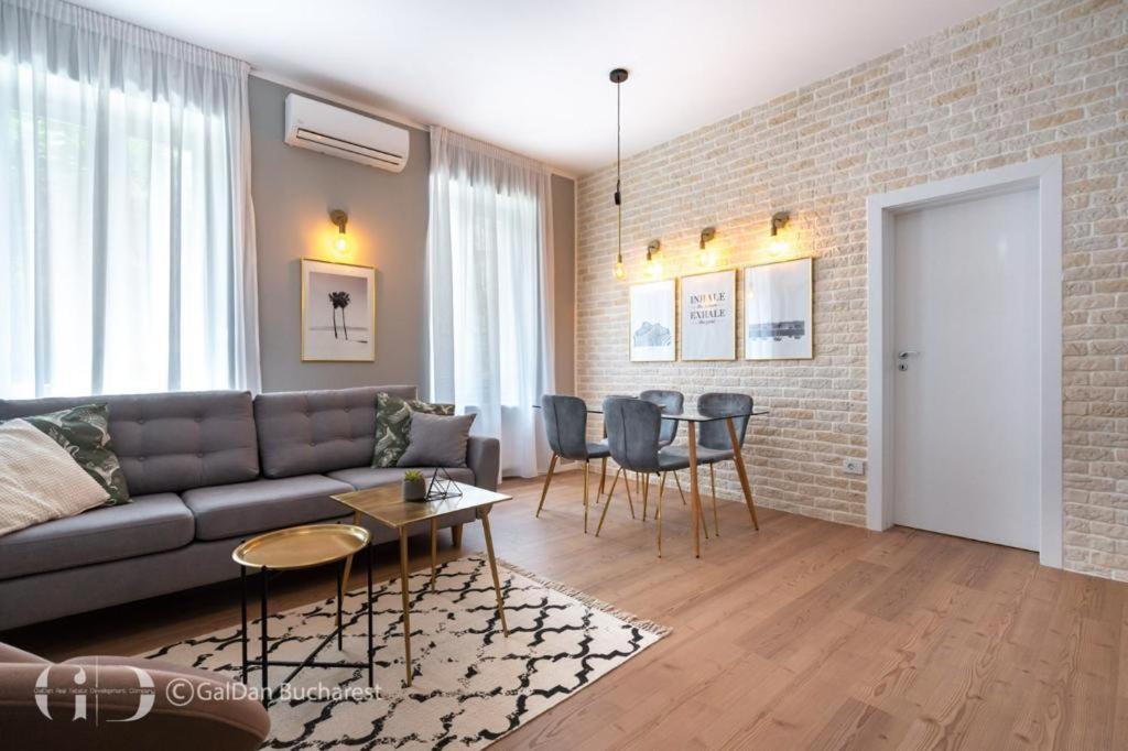 The Loft Luxury Apartments-Near The Park In The City Center Bukares Bagian luar foto