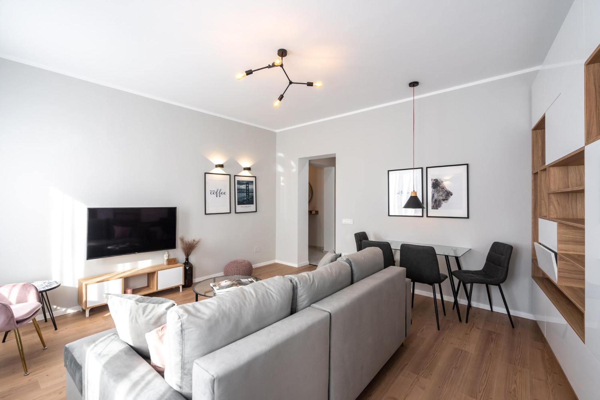 The Loft Luxury Apartments-Near The Park In The City Center Bukares Bagian luar foto