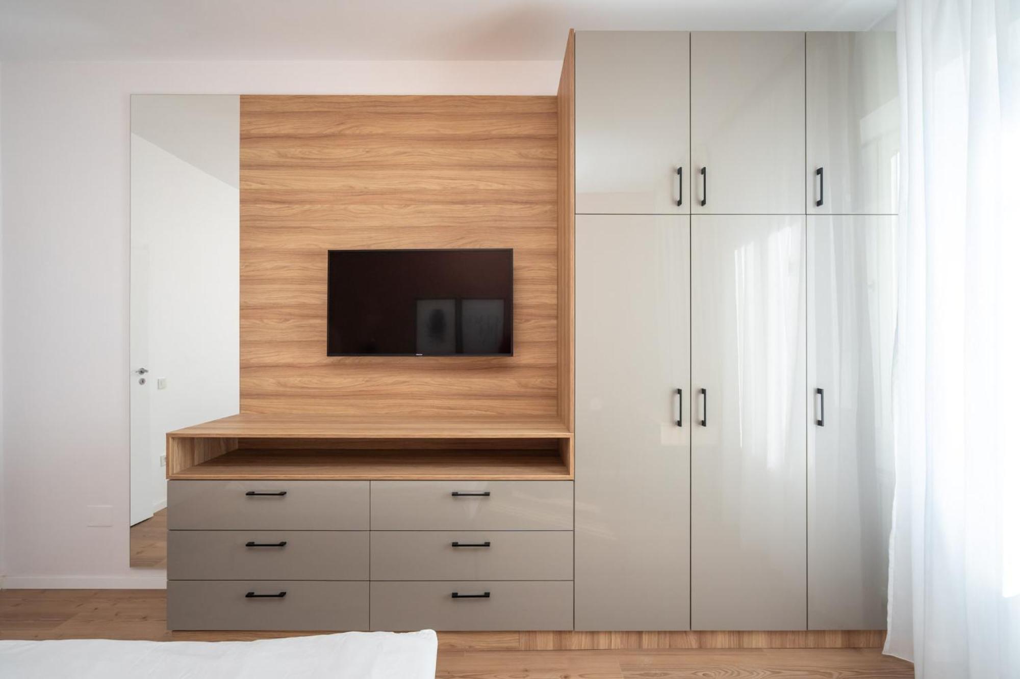 The Loft Luxury Apartments-Near The Park In The City Center Bukares Bagian luar foto