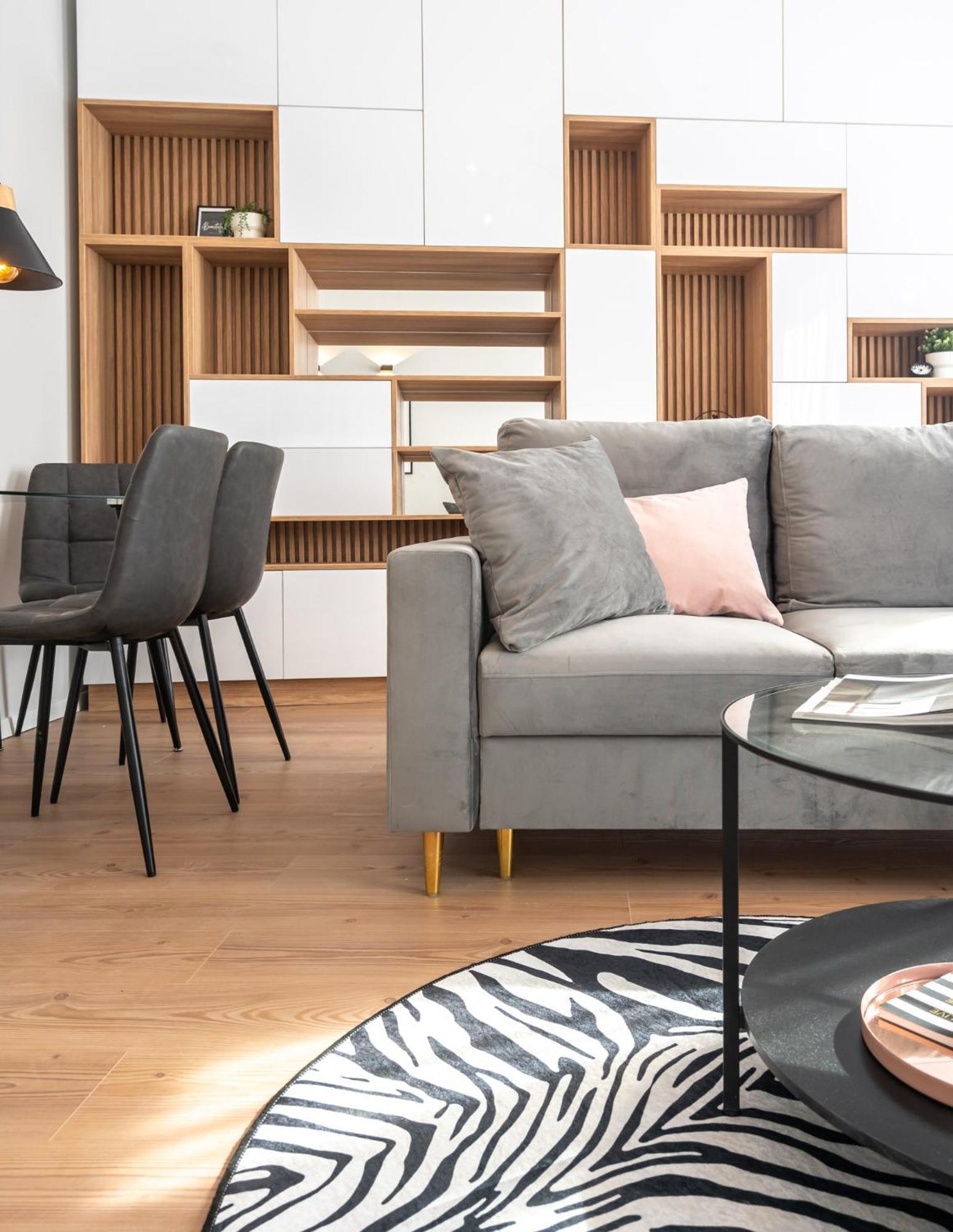 The Loft Luxury Apartments-Near The Park In The City Center Bukares Bagian luar foto